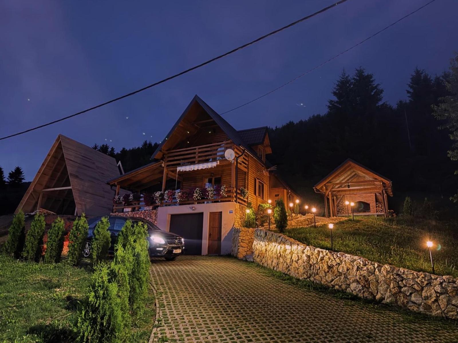 Casa Mia Resort คูเปรส ภายนอก รูปภาพ