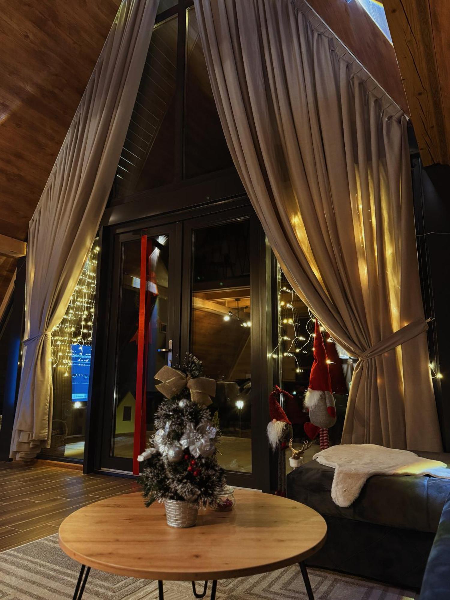 Casa Mia Resort คูเปรส ภายนอก รูปภาพ